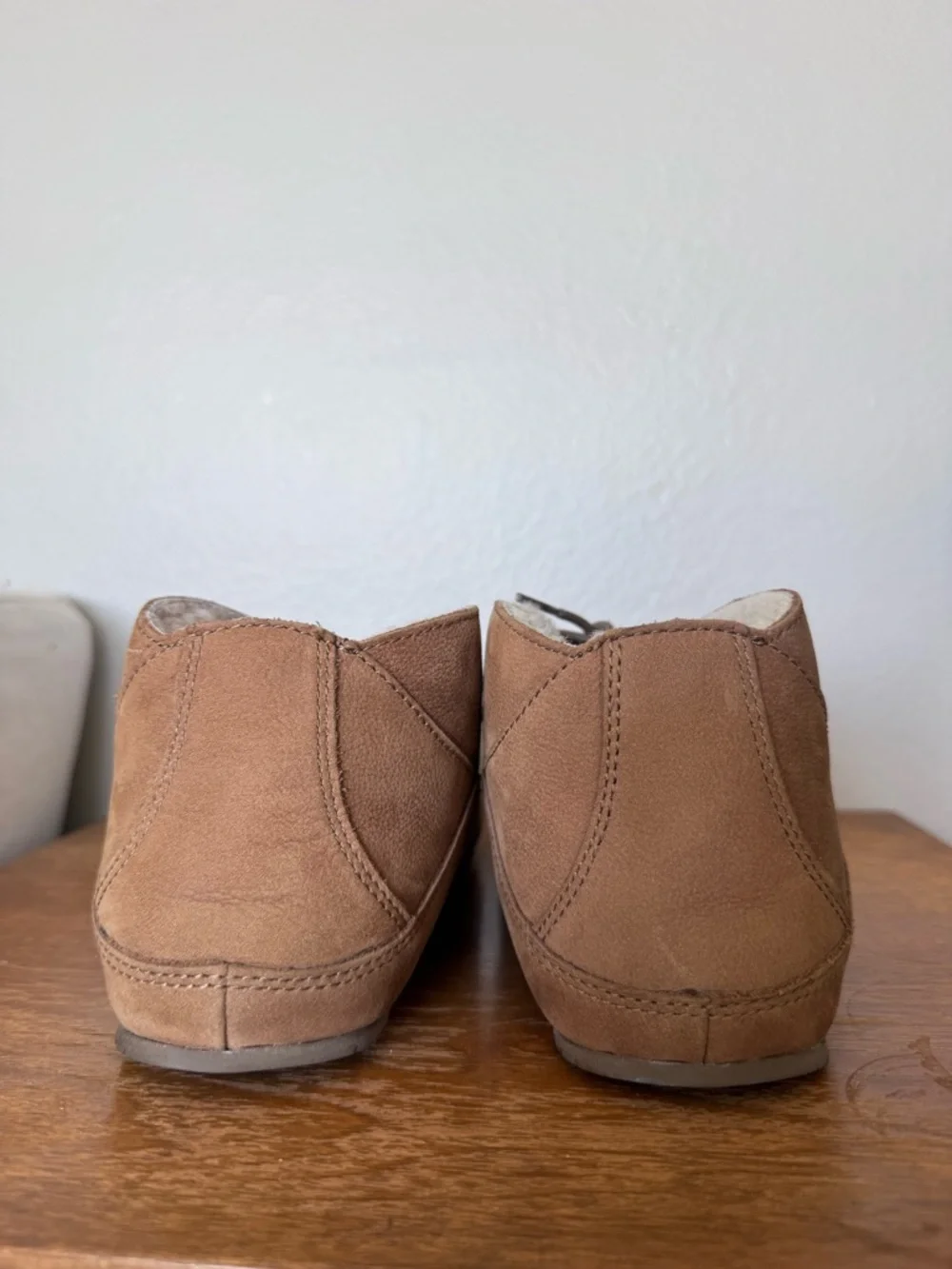 Duluth Trading Men’s Shearling Chukka Slippers Size 8